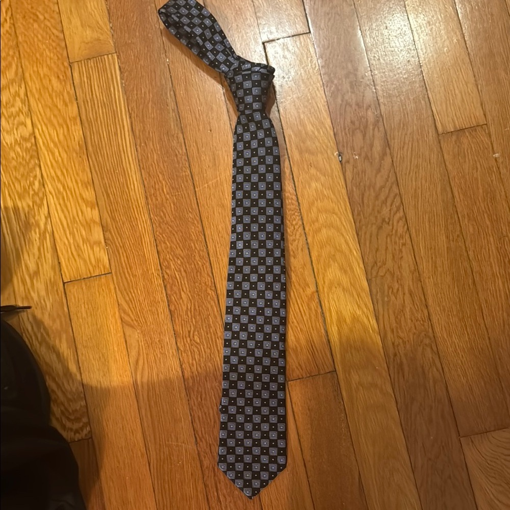 Black and Gray Geometric Pattern Tie